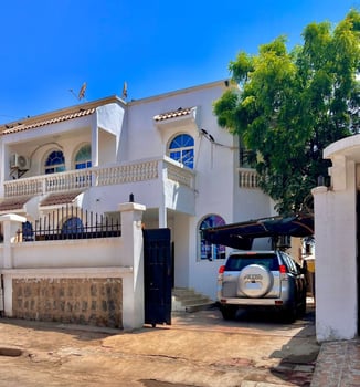 Superbe duplex F6 à Gabode, disponible pour achat