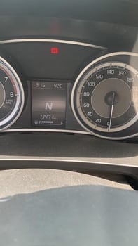 Suzuki Dzire 2024, essence, automatique, équipé moderne, excellent état