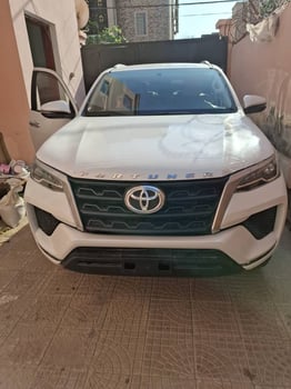 TOYOTA FORTUNER 2024 0 kilométrage toute neuve