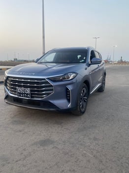 TOYOTA HILUX 2016 , JETOUR X70 PLUS 2023, presque neuve