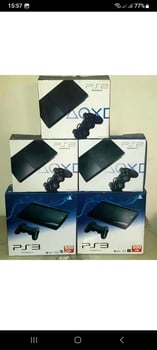 Console PS3 en bon état avec jeux vidéo inclus
