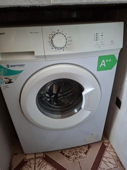 Machine à laver en bon état