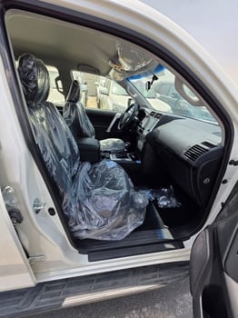 Toyota Prado 2.8L 2023, boîte automatique, diesel, excellent état