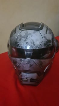 Casque Moto Iron Man - Protection et Style Assurés