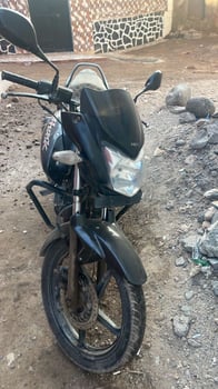 Moto Hero Hunk 150cc en bon état