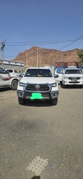 Toyota Hilux 2022, full option, état impeccable
