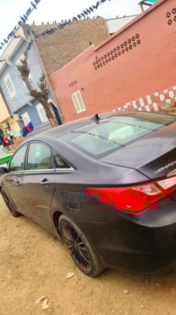 Hyundai Sonata en excellent état, faible consommation essence