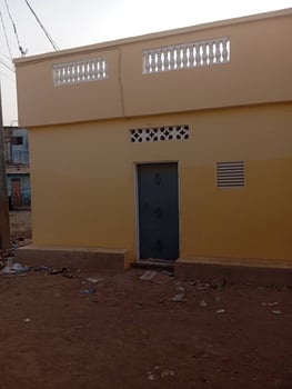 Maison F3 rénovée avec terrasse à Ambouli