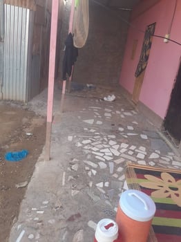 Maison F3 avec grand terrain à Damerjog, quartier calme et en développement