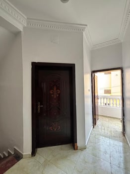 Triplex F7 a louer avec parking et terrasse à Gabode 5