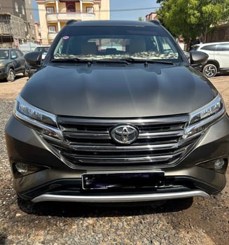 Toyota Rush 2021, SUV essence économique, en excellent état