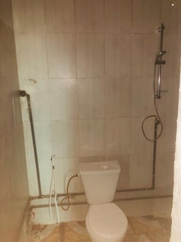 Belle maison F4 avec terrasse à Barwaqo 1, quartier calme et sécurisé