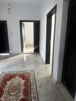 Appartement neuf F4 avec cuisine et commodités à louer à Cité Saline Ouest