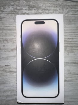 iPhone 14 Pro 128Go, batterie 100%, avec boîte et accessoires