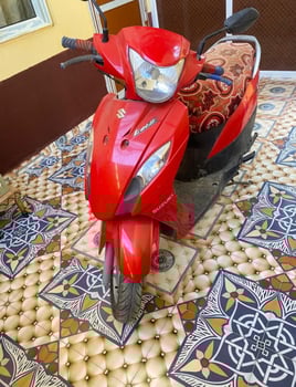 Suzuki moto économique en parfait état