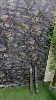 Papier peint adhésif