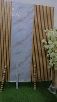 Papier peint adhésif