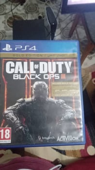 Jeux CD Call of Duty Black Ops 3 PS4 et Spiderman 2 PS5 à vendre