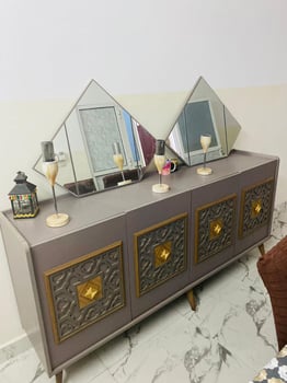Salle à manger avec meubles d\'exception