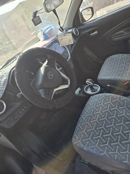 Toyota Vitz 2024, automatique, essence économe