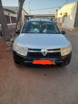 Renault Duster 2015, essence, boîte Automatique, bon état