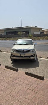 Toyota Fortuner 2014 - Diesel - Boîte Manuelle - Très bon état