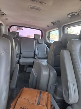 Hyundai Starex 2019, 9 places, diesel, boîte Automatique, état d\'origine