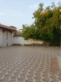 Appartement F5 spacieux avec parking et commodités à Gabode 6