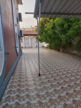 Appartement F5 spacieux avec parking et commodités à Gabode 6