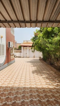 Appartement F5 spacieux avec parking et commodités à Gabode 6