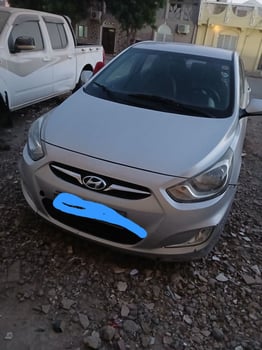 Hyundai Accent 2013 en bon état