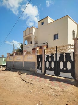 Bel appartement F4 avec parking à Saline Ouest - 3 chambres et grand salon lumineux