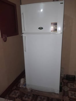 Réfrigérateur bien entretenu en excellent état à vendre