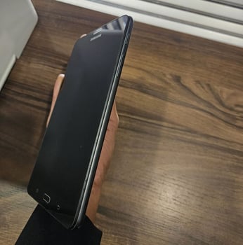 Samsung Galaxy Tab A 7.0 (2016) - 7 pouces, 4G, SM-T285, État Impeccable