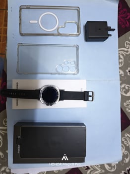Samsung S25 Ultra 512GO + Samsung Watch 8 Classic + Cadeaux