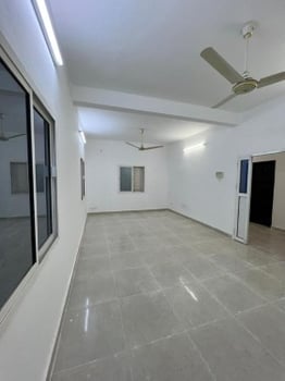 2 Appartement spacieux avec suppresseur d\'eau dans la cité Wadagir