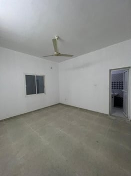 2 Appartement spacieux avec suppresseur d\'eau dans la cité Wadagir