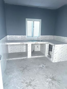 Maison spacieuse neuve avec boutique indépendante à louer à Hodan 4