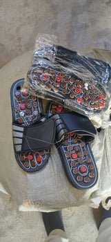 Sandales de massage pour soulager pieds et douleurs - Livraison à domicile