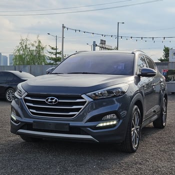 2 Hyundai Tucson 2.0, SUV élégant avec options modernes