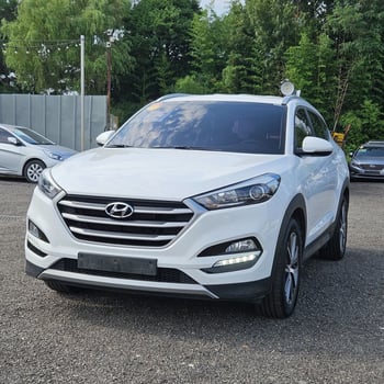 2 Hyundai Tucson 2.0, SUV élégant avec options modernes
