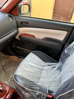 Toyota Probox Essence, boîte manuelle, comme neuf