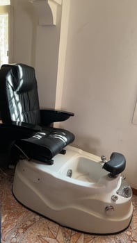 Chaise de pédicure à vendre - 2 modèles disponibles