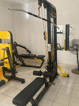 Matériel complet de musculation professionnelle – état neuf