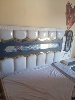 Chambre à coucher complète, presque neufs