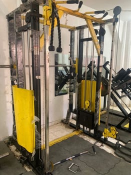 Matériel complet de musculation professionnelle – état neuf