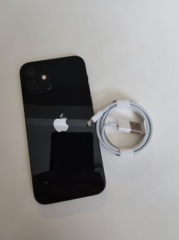 iPhone 12 64 Go, état impeccable