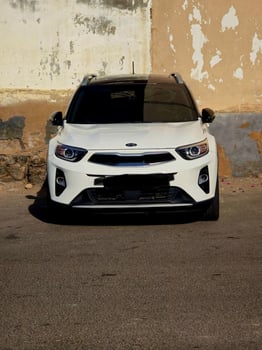 Kia Stonic 2018, boîte automatique, écran de recul, faible kilométrage