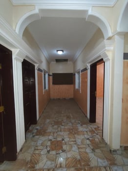 Maison F4 avec terrasse à louer à Barwaqo 2 phase 1