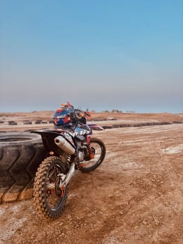 Moto KTM 350cc Enduro 2017, très maniable et faible consommation